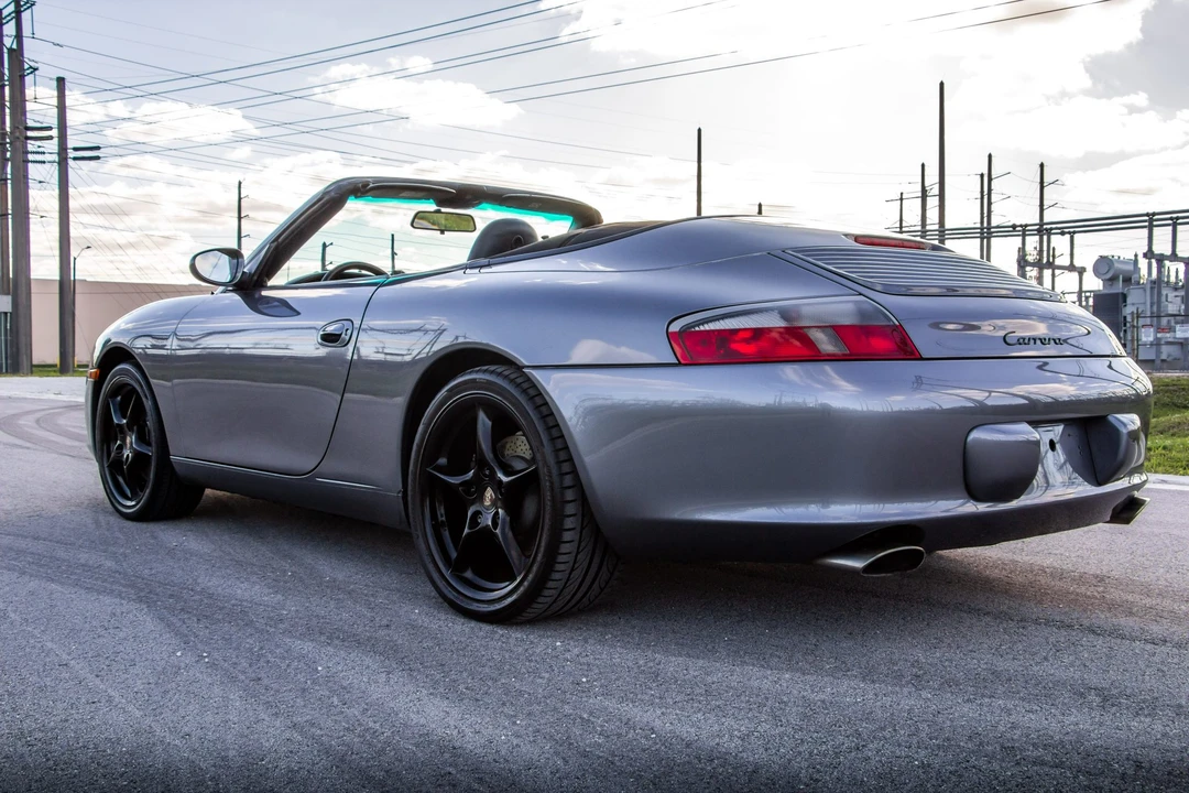 2003 Porsche 996 Carrera - Image 27 of 31