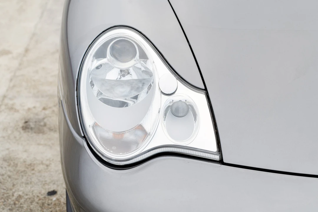 2003 Porsche 996 Turbo - Image 22 of 31