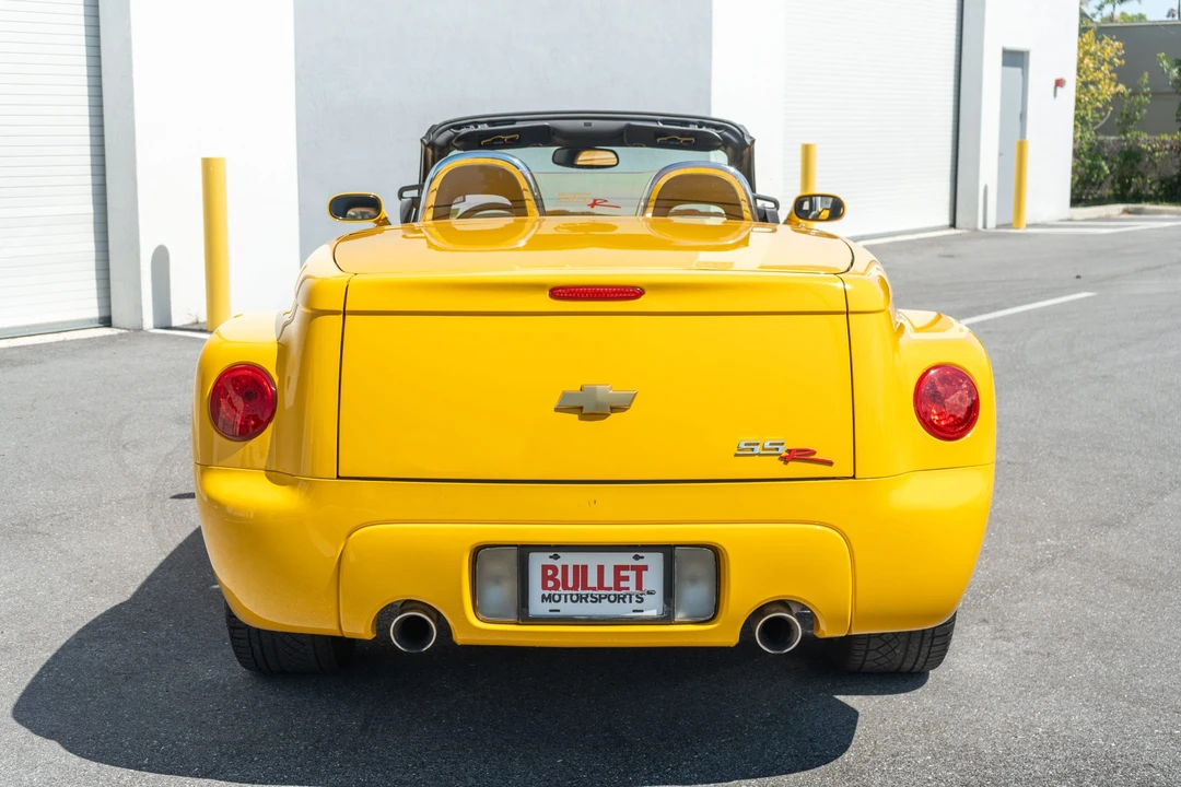 2004 Chevrolet SSR - Image 7 of 31