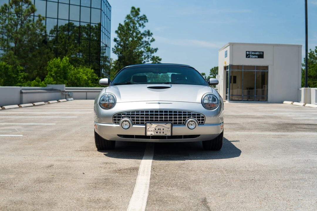 2004 Ford Thunderbird 11th Gen - Image 16 of 31