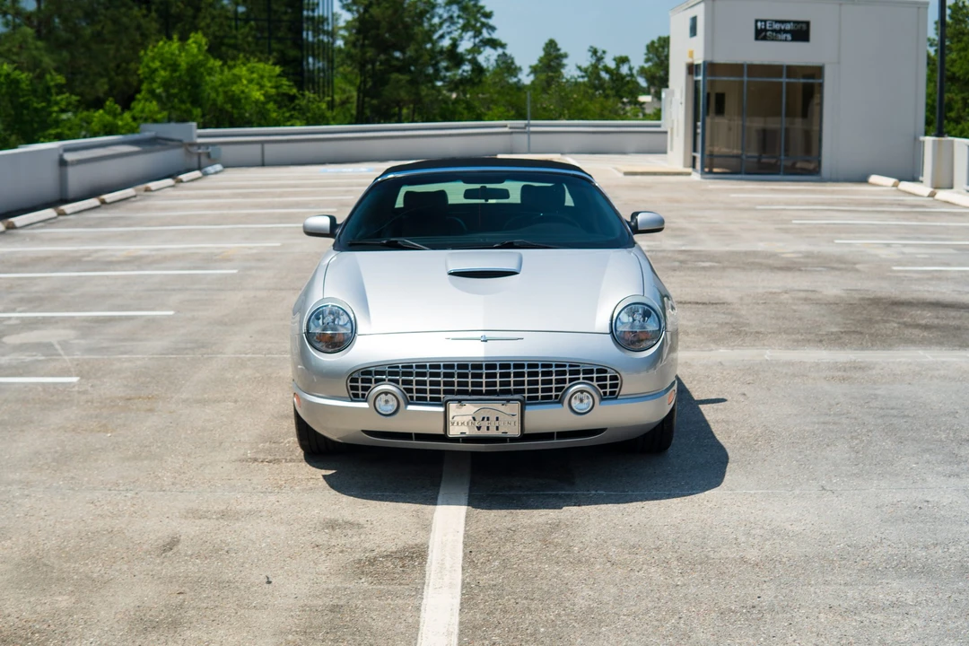 2004 Ford Thunderbird 11th Gen - Image 29 of 31