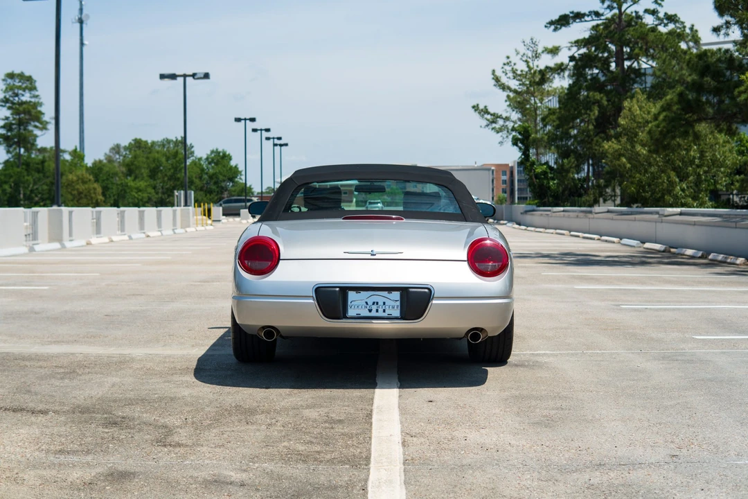 2004 Ford Thunderbird 11th Gen - Image 22 of 31