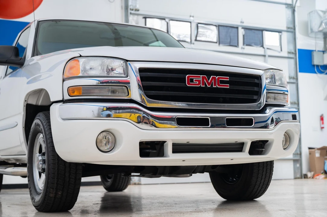 2004 GMC Sierra 2nd Gen - Image 10 of 31