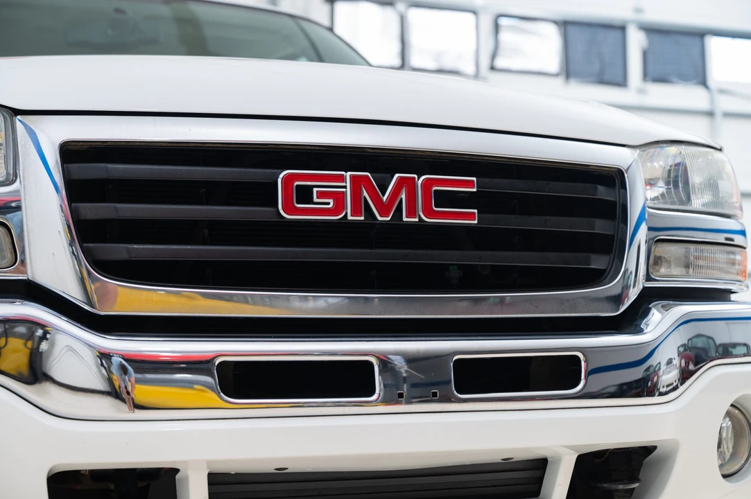 2004 GMC Sierra 2nd Gen - Image 13 of 31