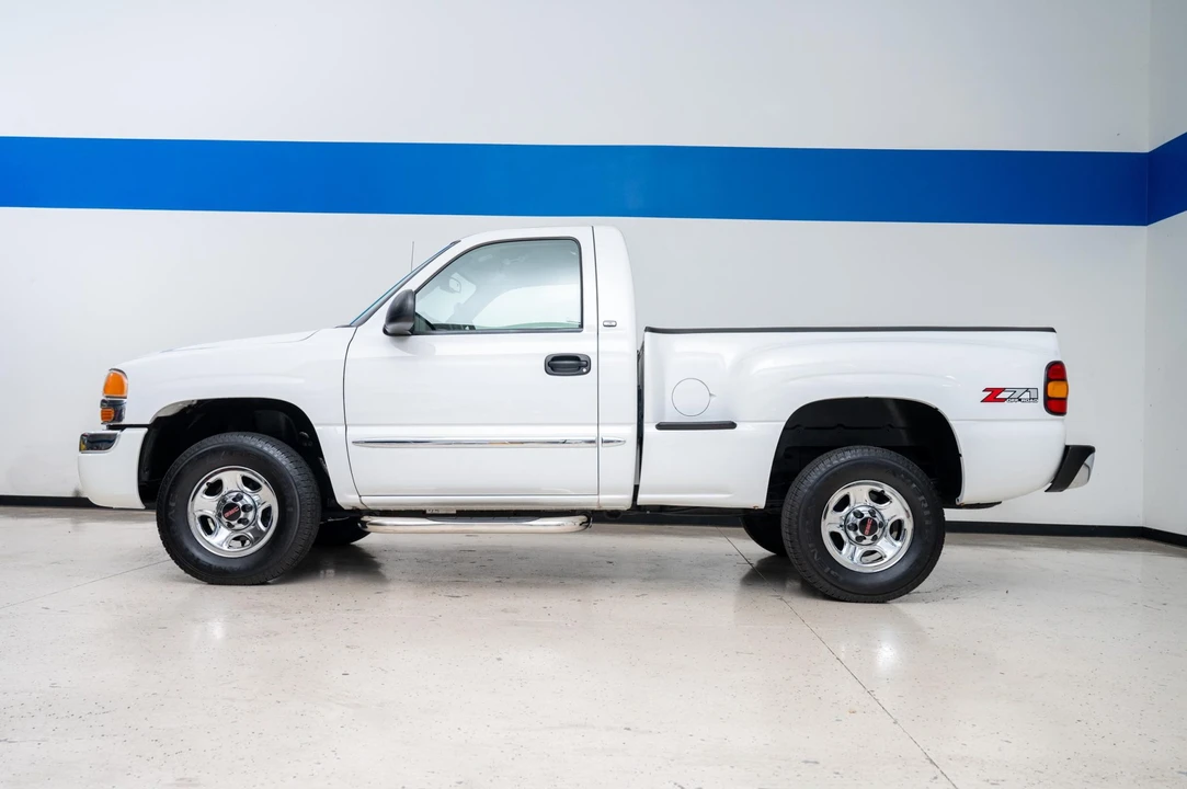 2004 GMC Sierra 2nd Gen - Image 9 of 31