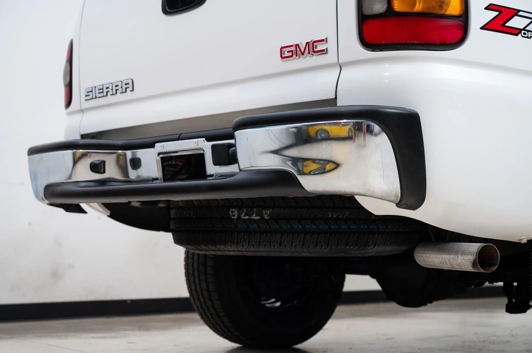 2004 GMC Sierra 2nd Gen - Image 21 of 31