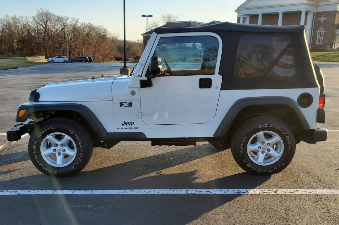 2004 Jeep TJ Wrangler - Image 12 of 31