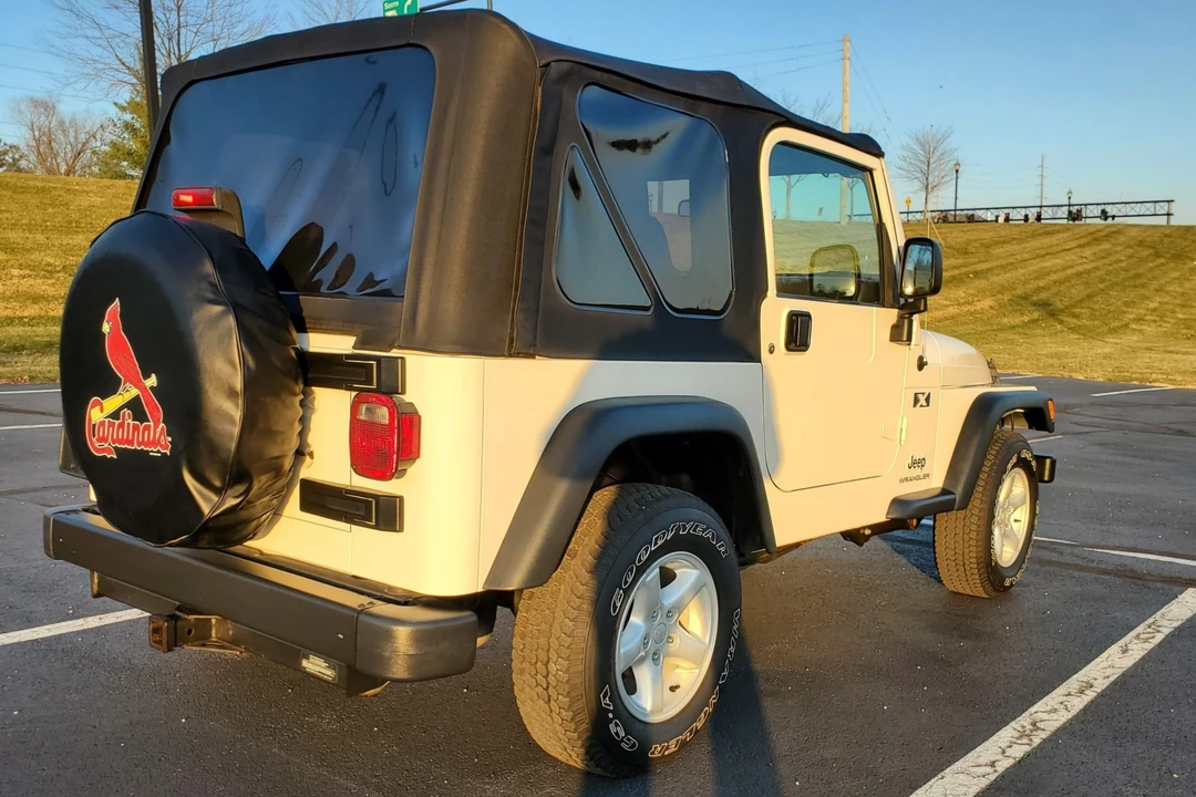 2004 Jeep TJ Wrangler - Image 18 of 31