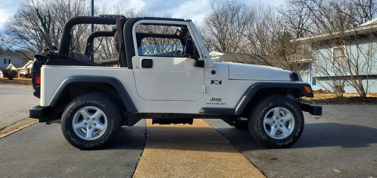 2004 Jeep TJ Wrangler - Image 25 of 31