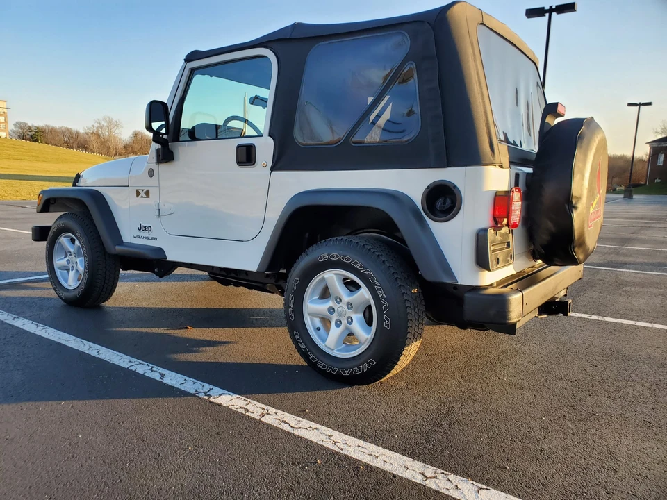 2004 Jeep TJ Wrangler - Image 13 of 31