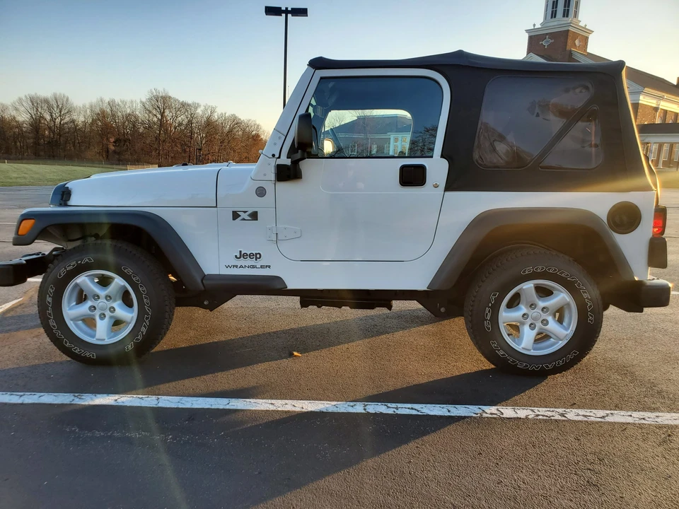 2004 Jeep TJ Wrangler - Image 10 of 31
