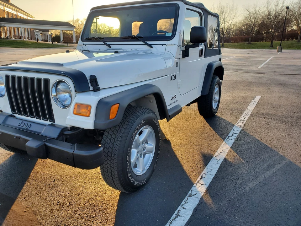 2004 Jeep TJ Wrangler - Image 2 of 31
