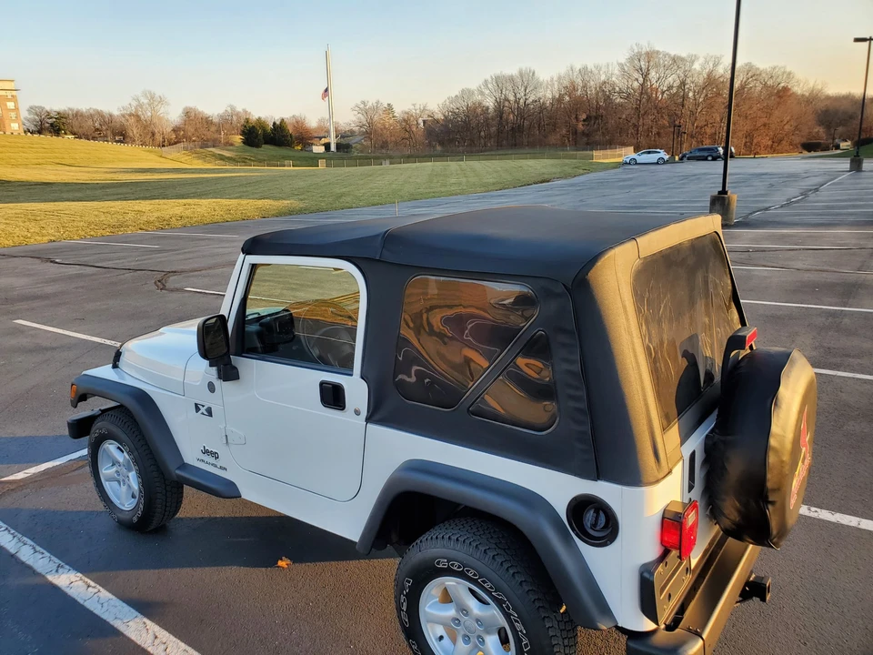 2004 Jeep TJ Wrangler - Image 15 of 31