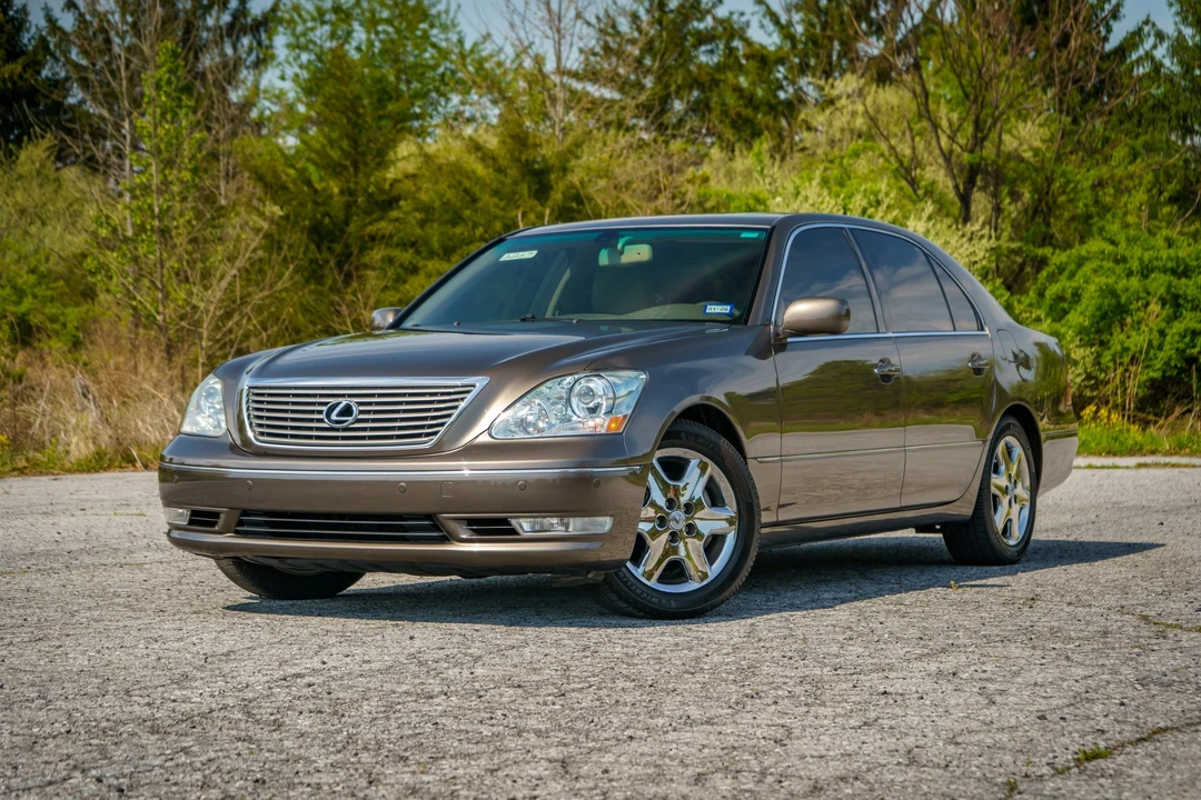 2004 Lexus LS 3rd Gen - Image 4 of 31