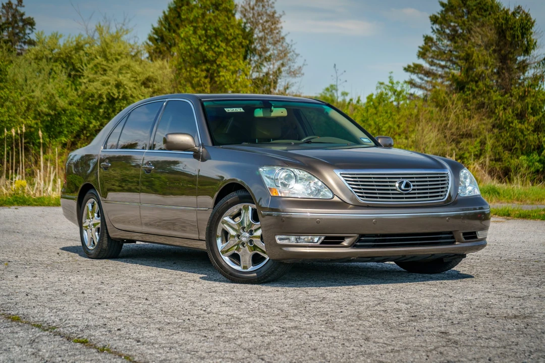 2004 Lexus LS 3rd Gen - Image 27 of 31