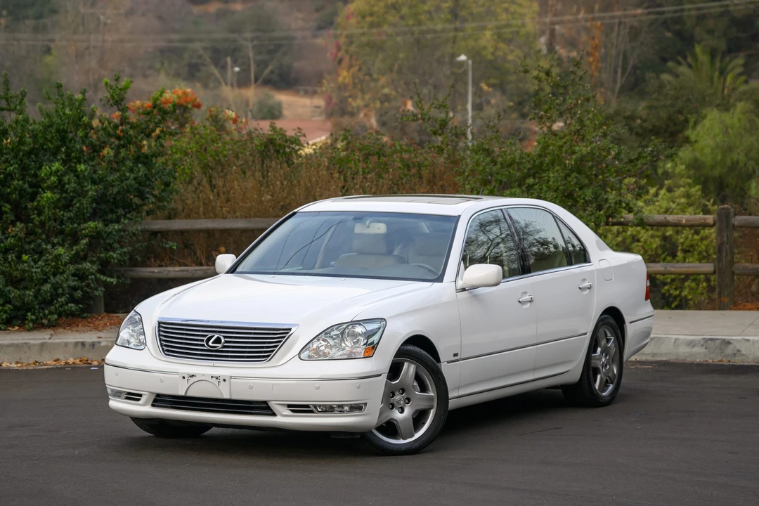 2004 Lexus LS 3rd Gen - Image 4 of 31