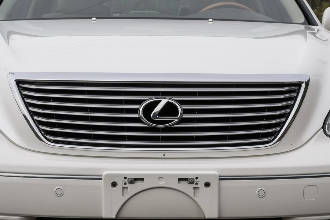 2004 Lexus LS 3rd Gen - Image 30 of 31