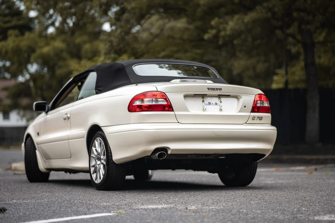 2004 Volvo C70 1st Gen - Image 13 of 31