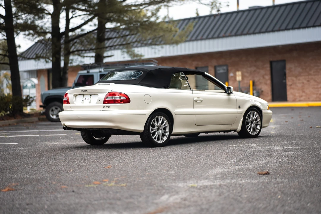 2004 Volvo C70 1st Gen - Image 22 of 31