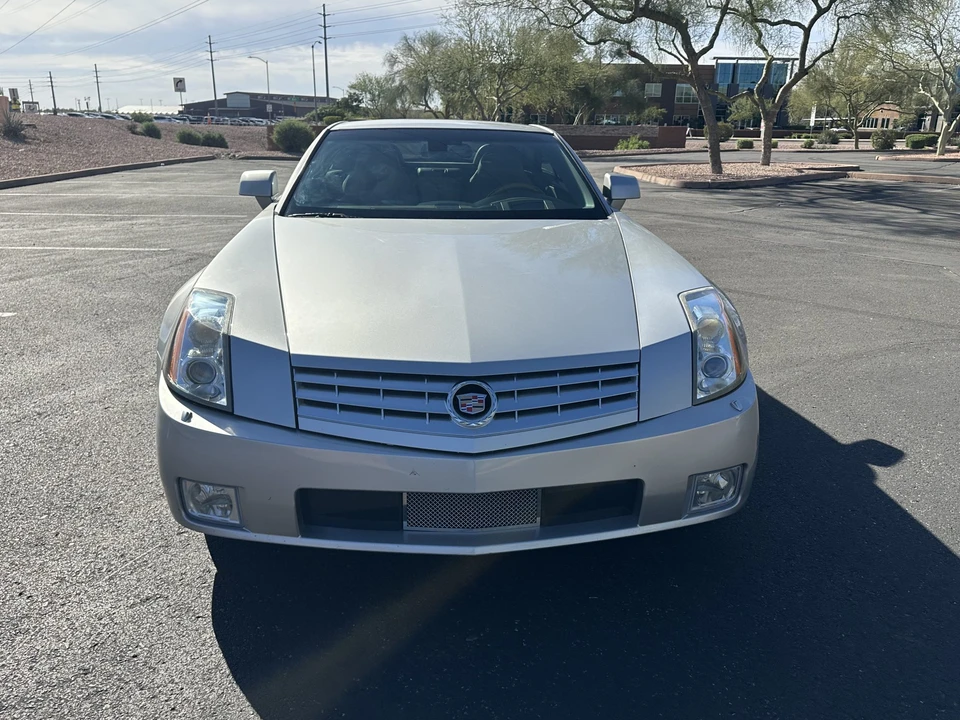 2005 Cadillac XLR - Image 3 of 31