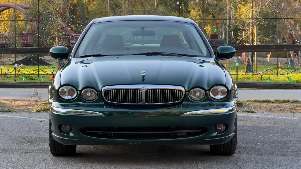 2005 Jaguar X-Type - Image 10 of 31