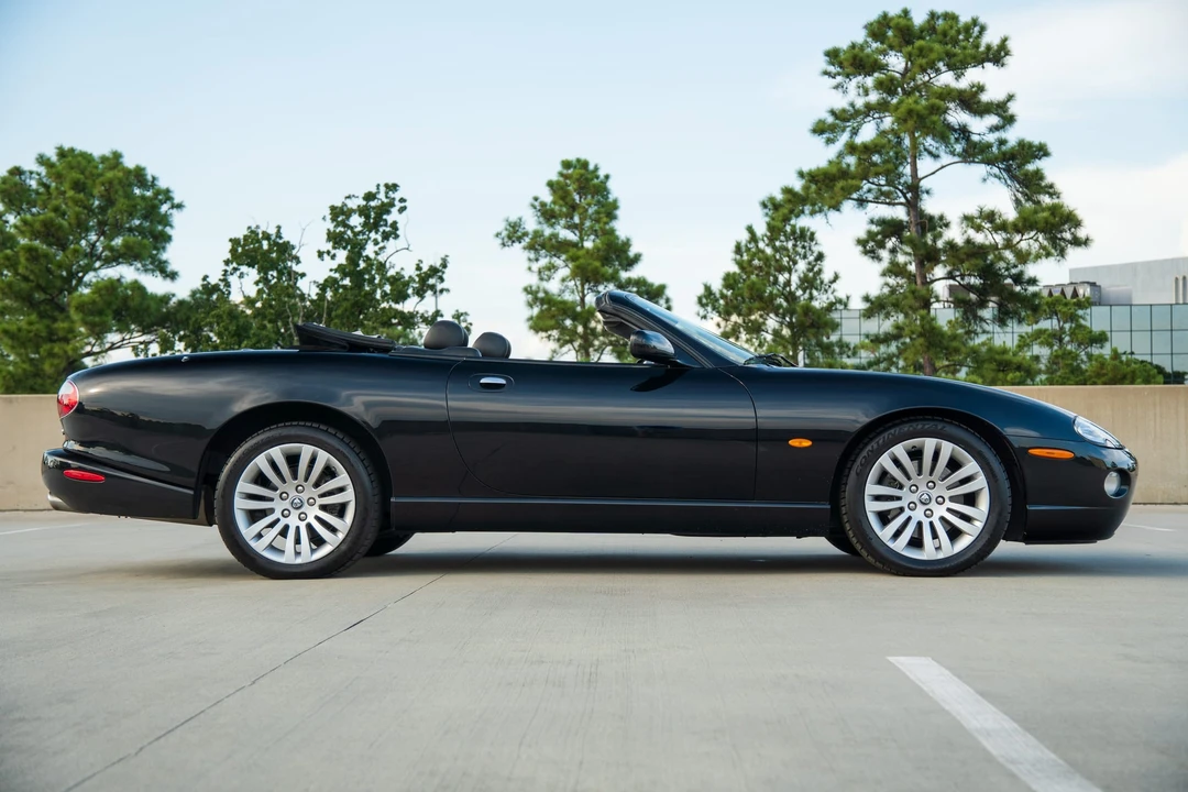 2005 Jaguar X100 XK8 - Image 13 of 31