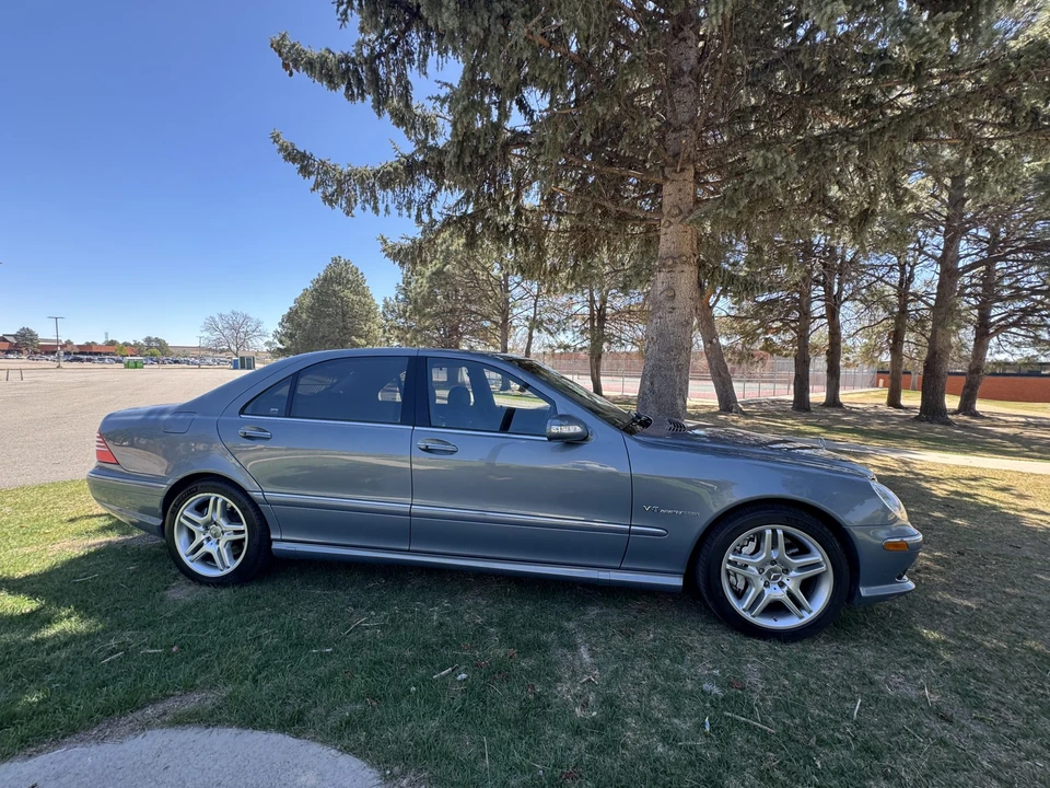 2005 Mercedes-Benz W220 S 55 & S 65 AMG - Image 2 of 31