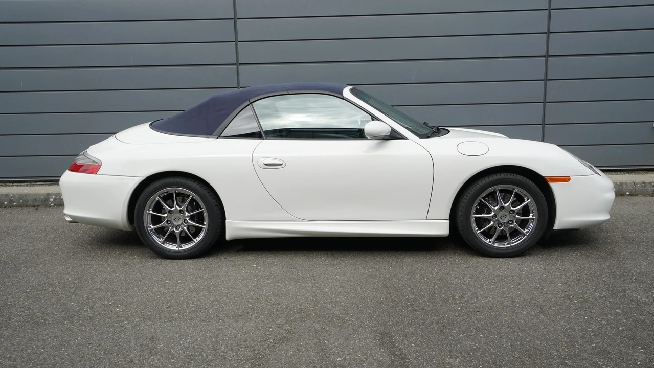 2005 Porsche 997 Carrera - Image 21 of 31