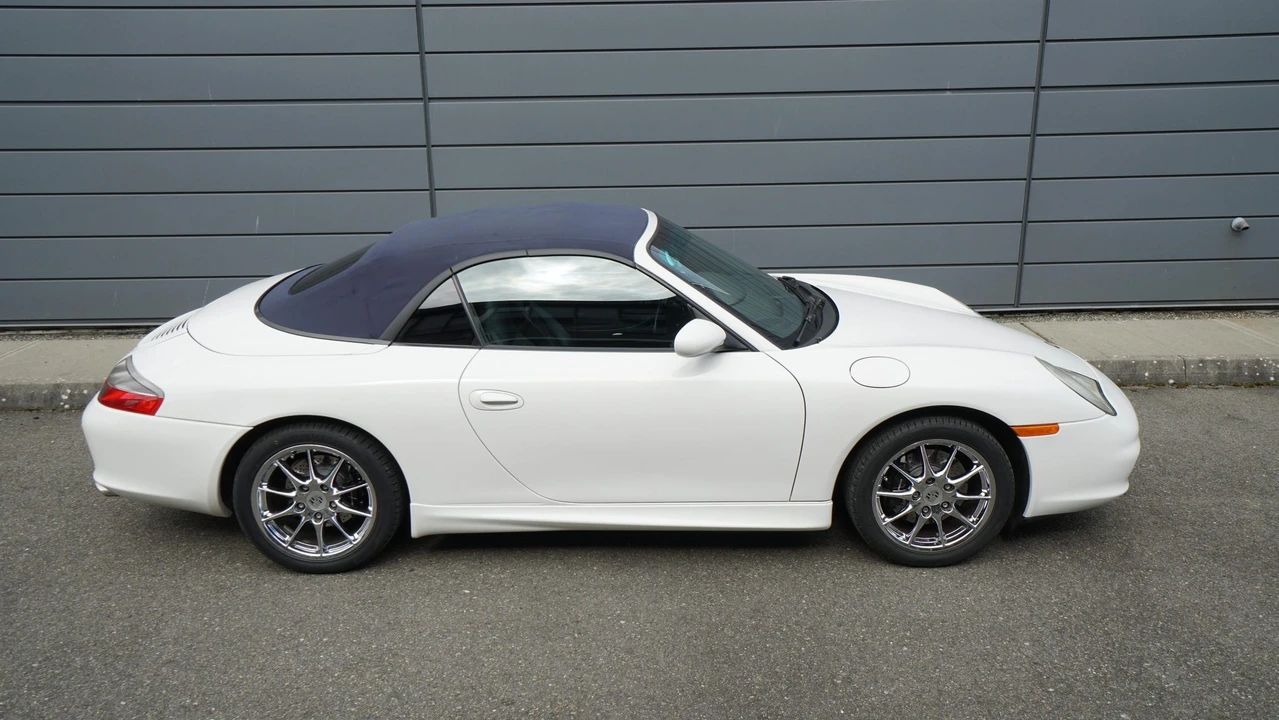 2005 Porsche 997 Carrera - Image 17 of 31