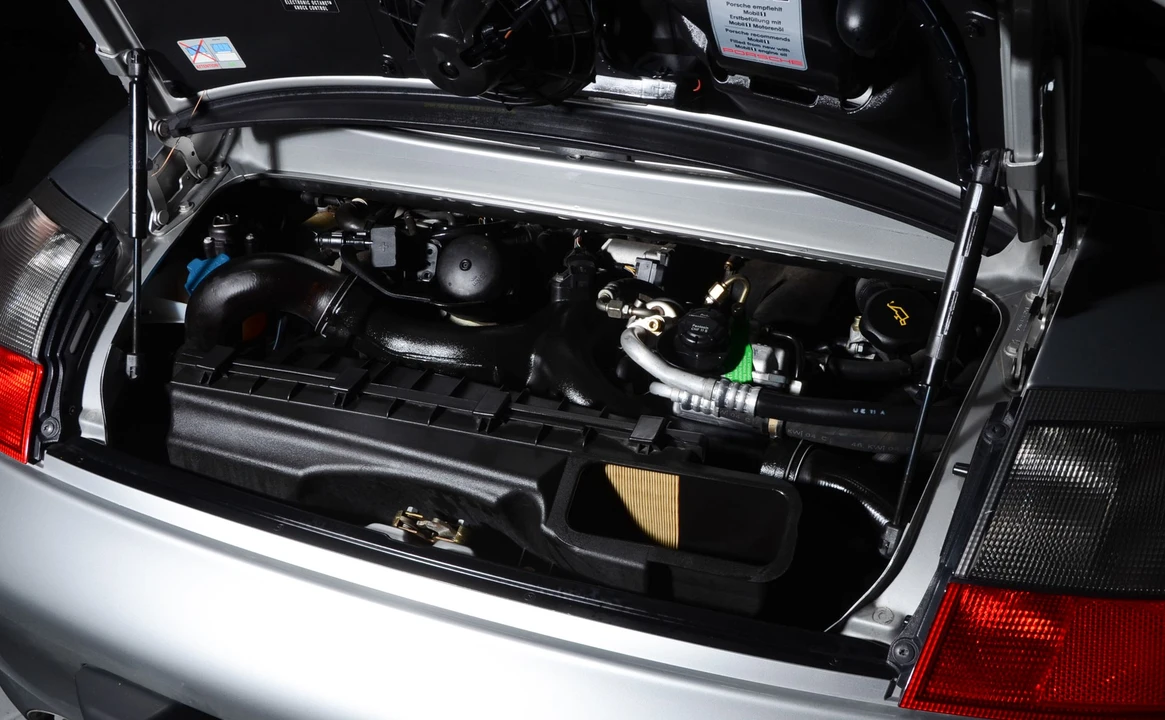 2005 Porsche 996 Turbo - Image 27 of 31