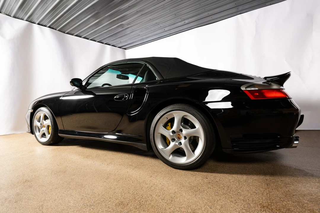 2005 Porsche 996 Turbo - Image 15 of 31