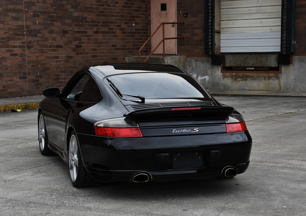 2005 Porsche 996 Turbo - Image 14 of 31