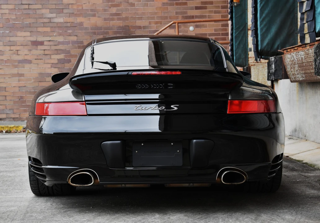 2005 Porsche 996 Turbo - Image 18 of 31