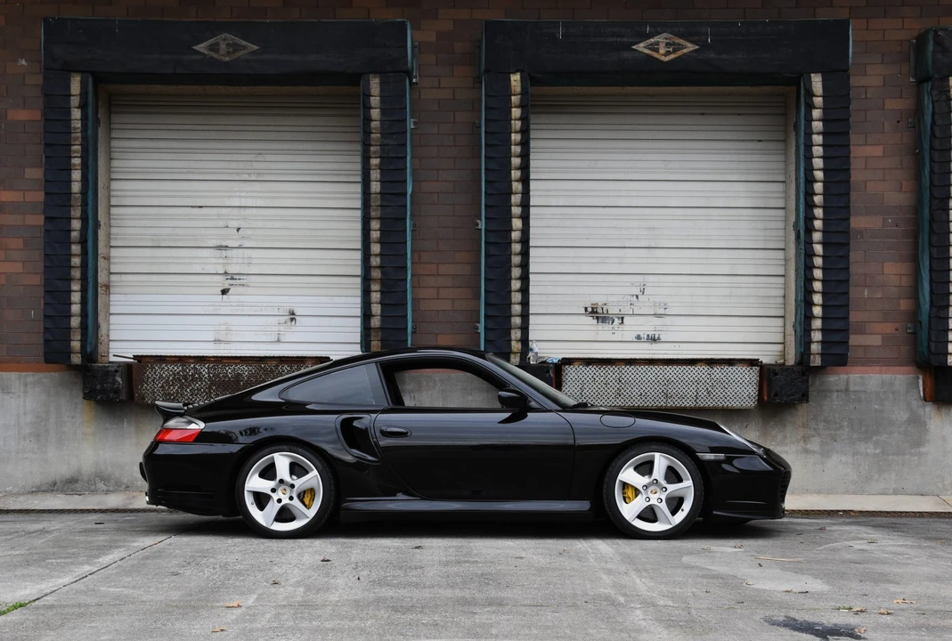 2005 Porsche 996 Turbo - Image 26 of 31