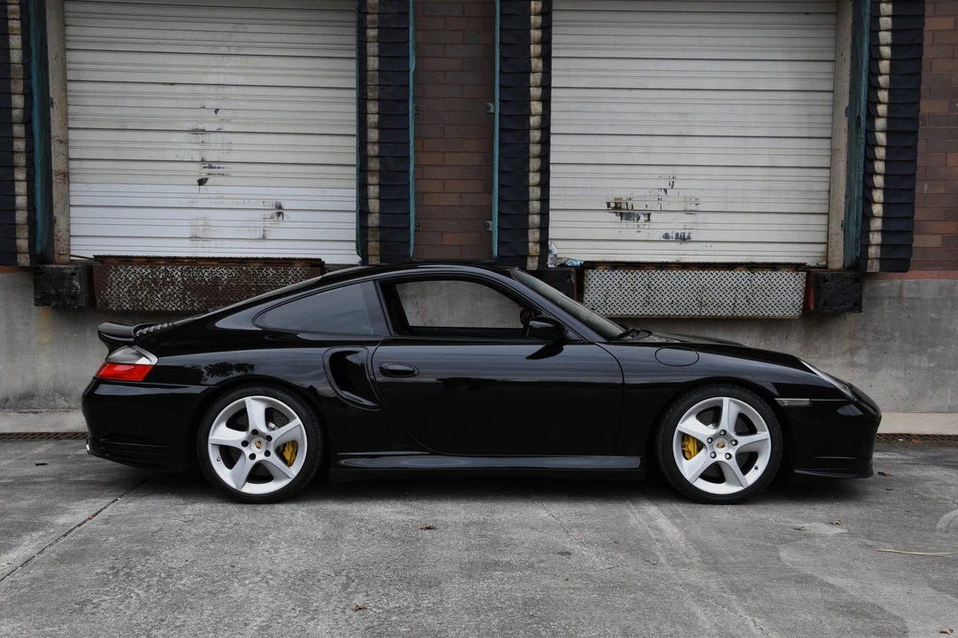 2005 Porsche 996 Turbo - Image 25 of 31