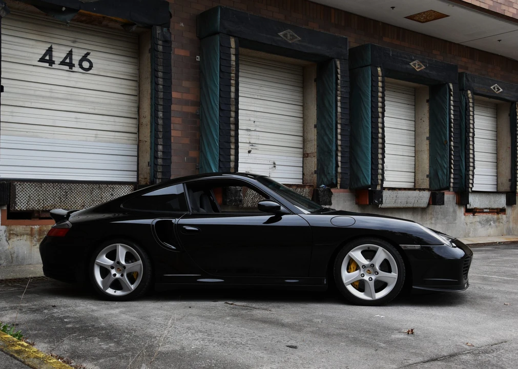 2005 Porsche 996 Turbo - Image 24 of 31