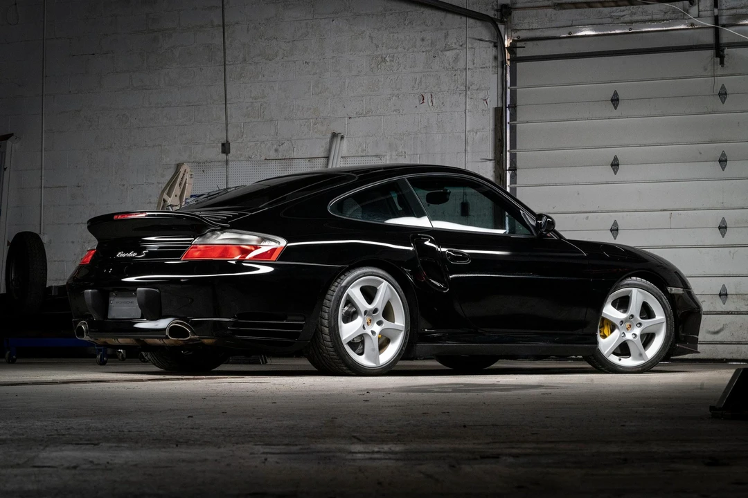 2005 Porsche 996 Turbo - Image 22 of 31