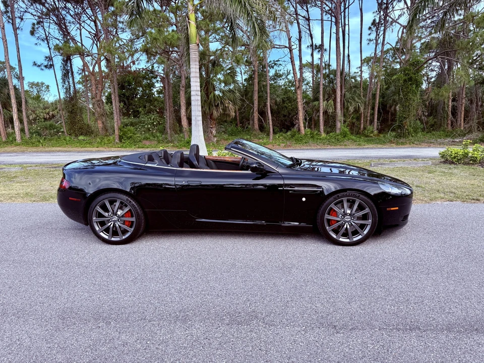 2006 Aston Martin DB9 - Image 13 of 31