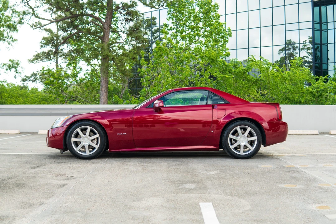 2006 Cadillac XLR - Image 6 of 31