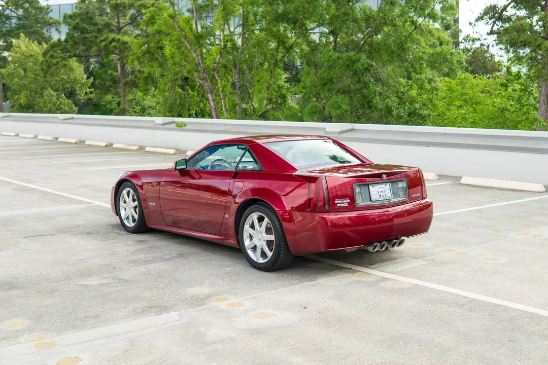 2006 Cadillac XLR - Image 8 of 31