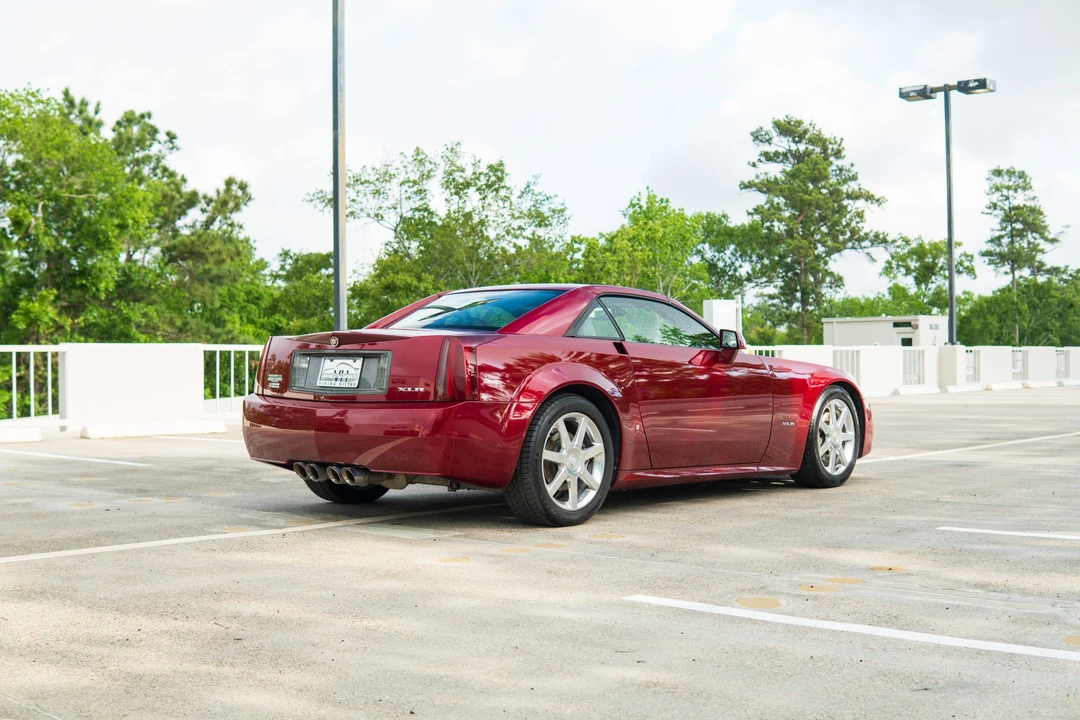 2006 Cadillac XLR - Image 11 of 31