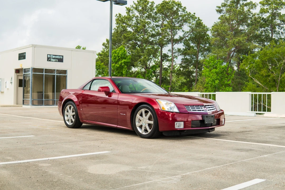 2006 Cadillac XLR - Image 14 of 31