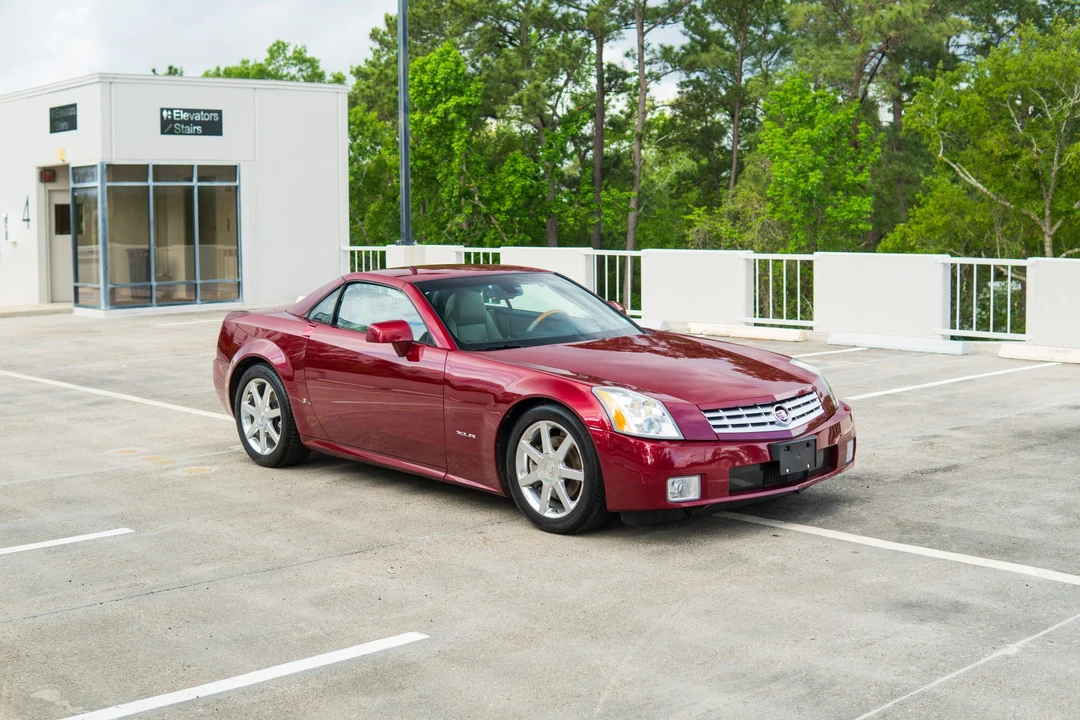 2006 Cadillac XLR - Image 15 of 31