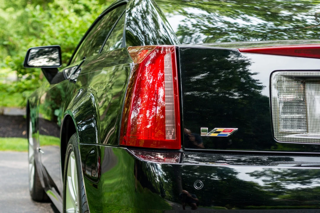 2006 Cadillac XLR-V - Image 21 of 31