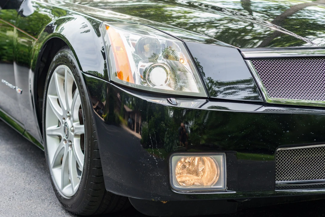 2006 Cadillac XLR-V - Image 17 of 31