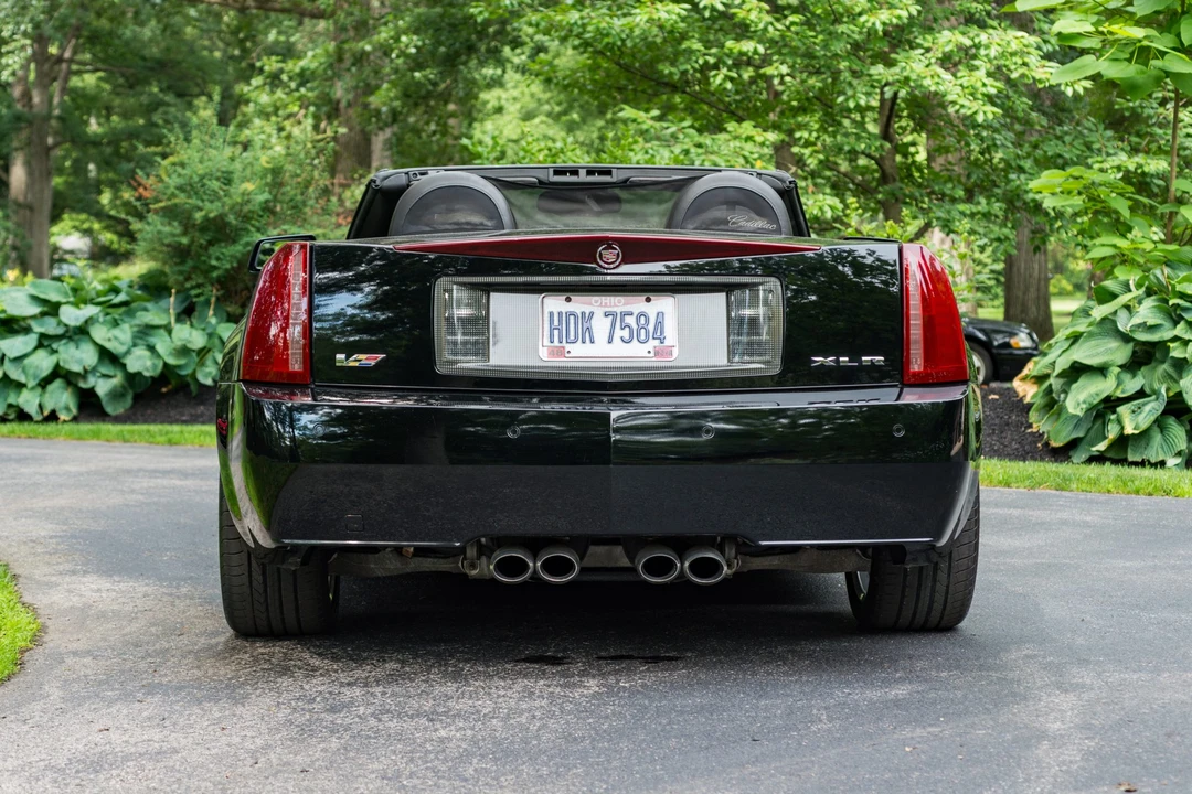 2006 Cadillac XLR-V - Image 5 of 31