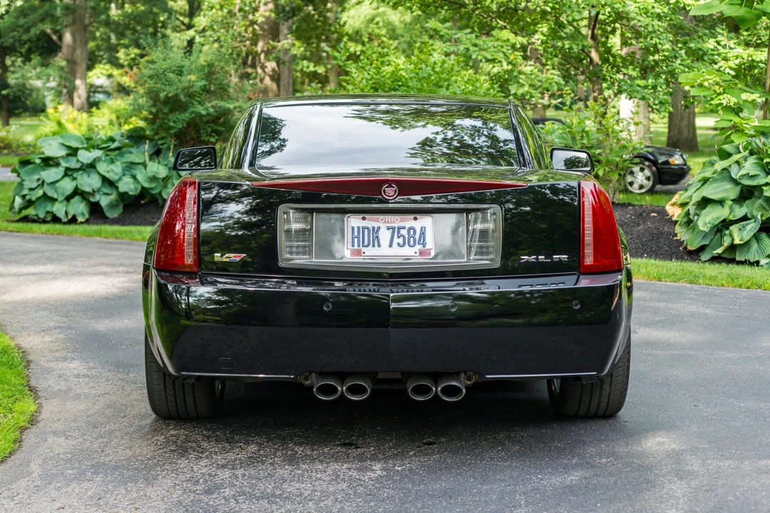 2006 Cadillac XLR-V - Image 13 of 31