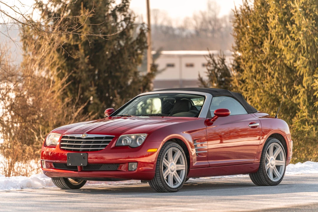 2006 Chrysler Crossfire - Image 10 of 31