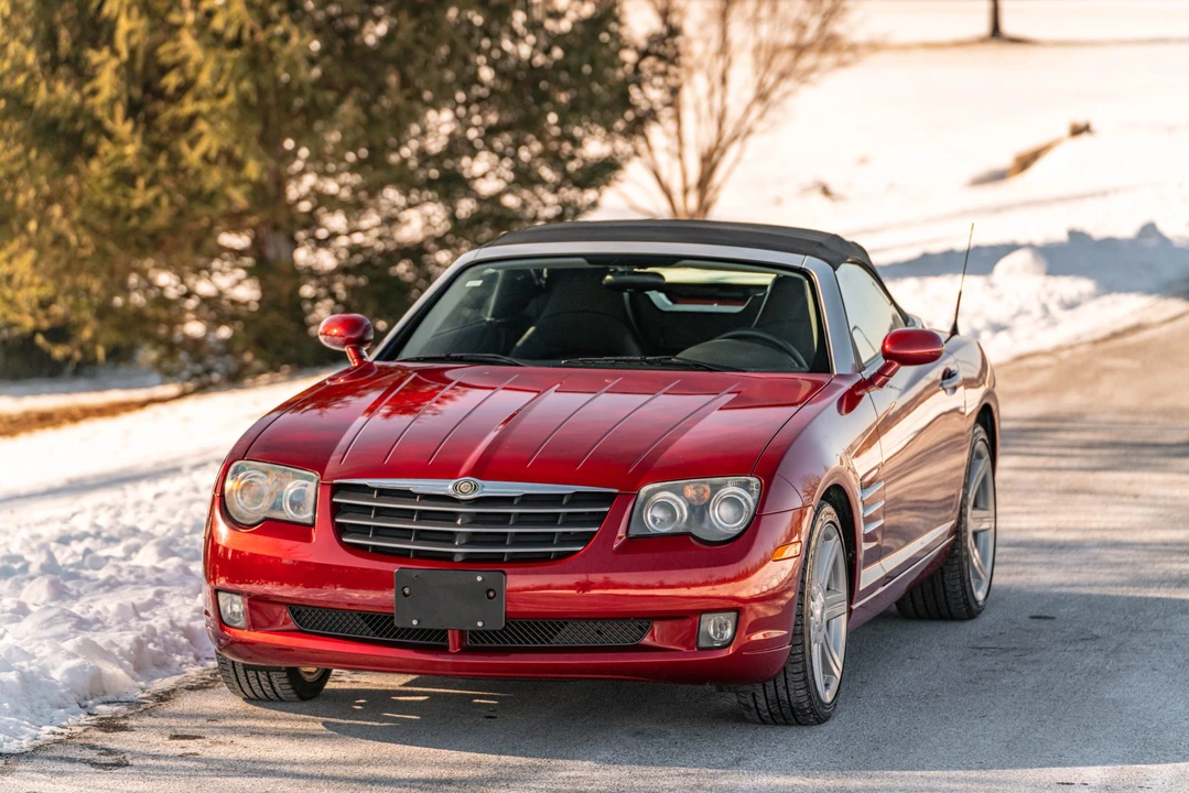 2006 Chrysler Crossfire - Image 2 of 31