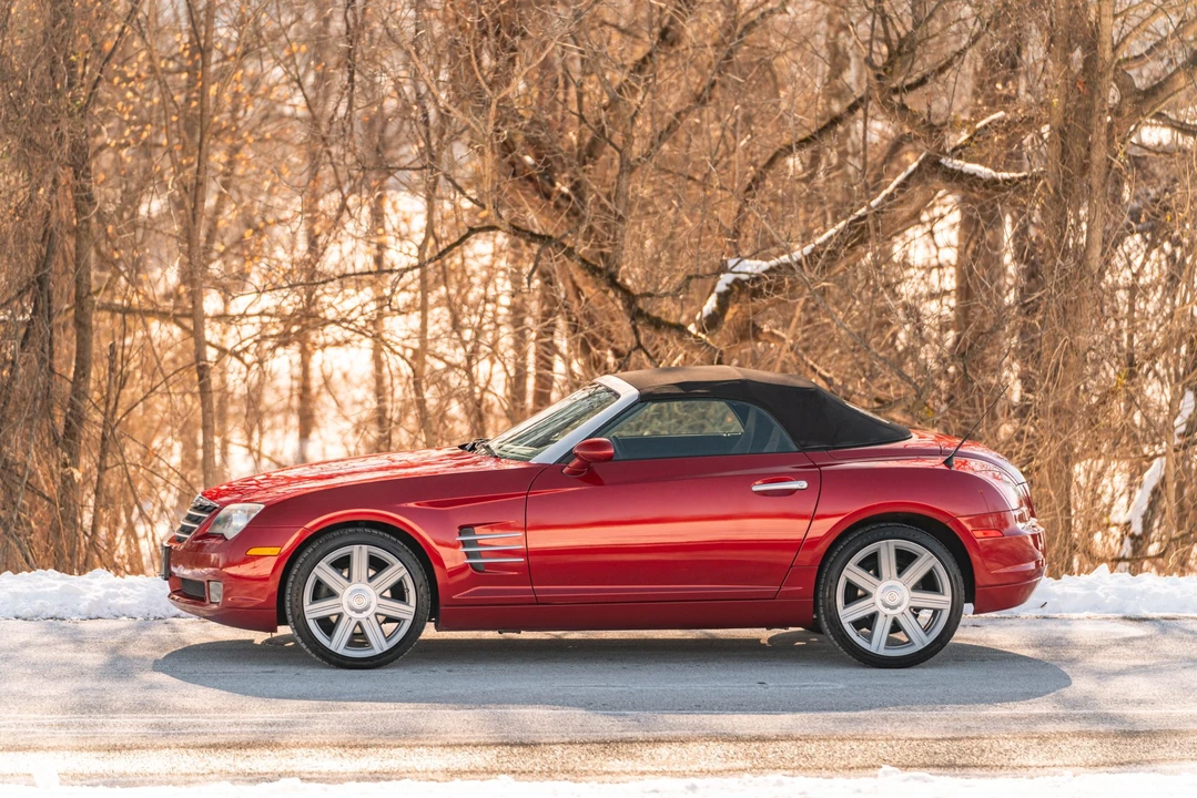 2006 Chrysler Crossfire - Image 16 of 31